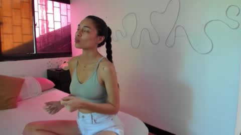 juliette online show from November 2025 03:45:02 PM