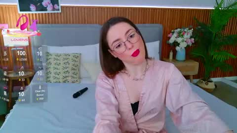 Snapshot of julliross chatting on May 2026 05:02:02 AM Julli online show from May 2026 05:02:02 AM