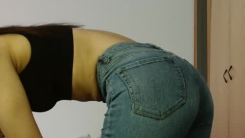 Julyana online show from February 2025 12:13:02 PM