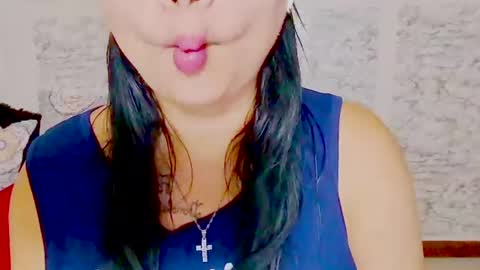 Snapshot of julybravo chatting on July 2026 10:12:02 PM juliana online show from July 2026 10:12:02 PM