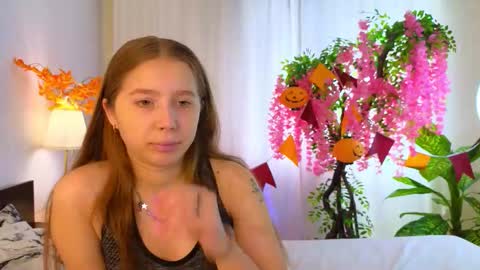 Kate online show from October 2025 07:00:02 AM