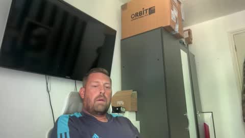 Snapshot of junky345 chatting on May 2026 02:37:01 PM Junky online show from May 2026 02:37:01 PM
