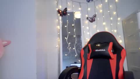 junovaughn online show from October 2025 01:17:02 AM