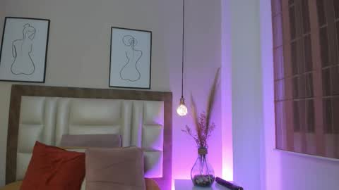 Jupiter Fox online show from January 2026 11:32:02 PM