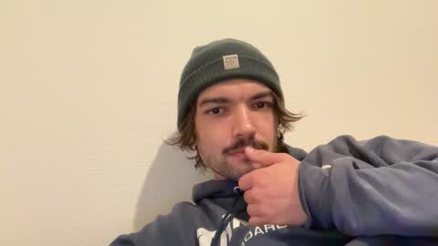 Snapshot of just_a_guy_with_a_big_cock chatting on January 2026 09:05:02 PM just_a_guy_with_a_big_cock online show from January 2026 09:05:02 PM