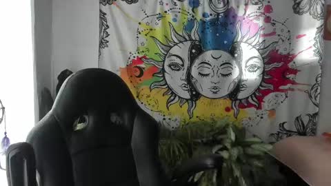 Snapshot of just_katiex chatting on February 2025 05:33:01 PM Sofia online show from February 2025 05:33:01 PM