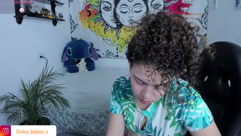 Sofia online show from November 2025 05:46:02 PM