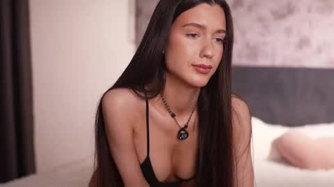 Katarina online show from November 2025 08:08:02 PM