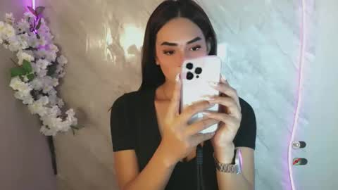 justhewayouare21 online show from April 2026 10:39:01 AM