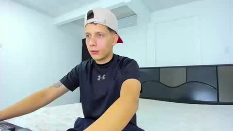 justin_biker online show from September 2025 12:00:02 AM