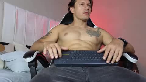 Snapshot of justin_valverde chatting on May 2026 12:48:01 PM Justin online show from May 2026 12:48:01 PM