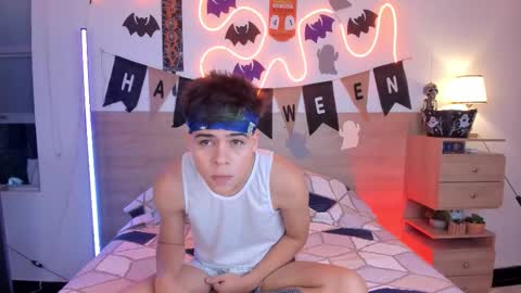 Justin online show from October 2025 01:33:02 PM