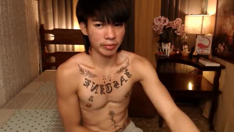 justine_hunk online show from December 2024 04:30:01 PM