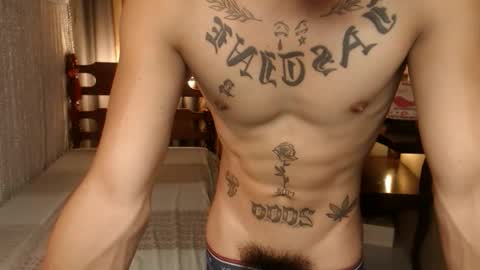 justine_hunk online show from November 2025 05:08:02 AM