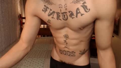 justine_hunk online show from January 2026 05:44:01 AM