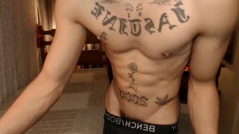 justine_hunk online show from February 2026 05:00:01 PM