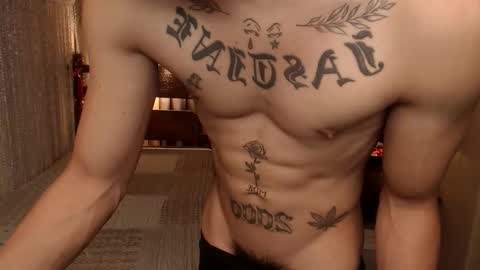 justine_hunk online show from April 2026 07:22:01 AM