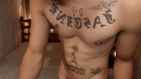 Snapshot of justine_hunk chatting on June 2026 06:01:01 AM justine_hunk online show from June 2026 06:01:01 AM