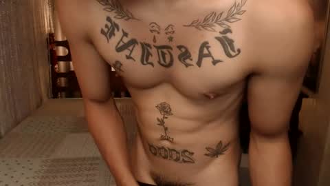 Snapshot of justine_hunk chatting on June 2026 07:28:01 AM justine_hunk online show from June 2026 07:28:01 AM