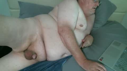 justmedm64 online show from April 2026 02:39:01 AM