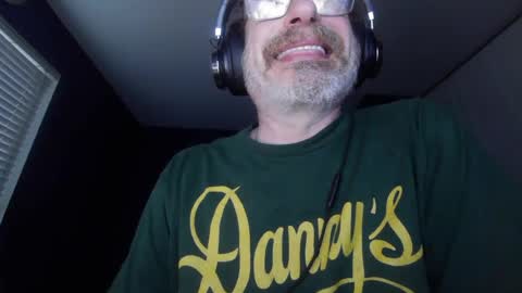 Snapshot of justmetool chatting on July 2026 10:52:02 AM Tool online show from July 2026 10:52:02 AM