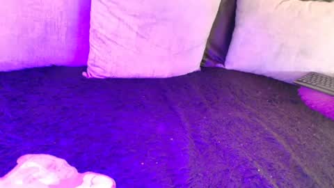 Snapshot of justneighborxxx chatting on July 2026 06:01:02 PM Katt your neighborg online show from July 2026 06:01:02 PM
