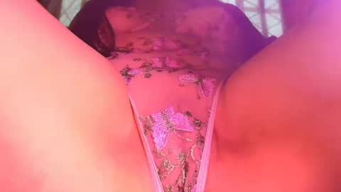 Snapshot of justneighborxxx chatting on August 2026 04:38:02 PM Katt your neighborg online show from August 2026 04:38:02 PM