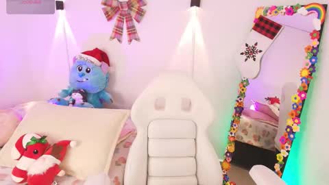 Emy online show from December 2025 03:58:02 AM