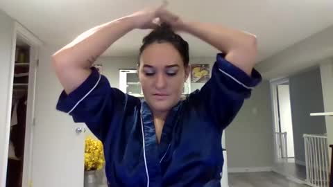 justus1897 online show from November 2025 01:27:01 AM