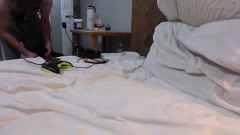 Snapshot of jwill10000 chatting on September 2025 01:18:01 AM J and Sugar snap pea online show from September 2025 01:18:01 AM