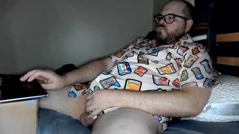 Snapshot of jwineness chatting on July 2026 08:10:01 AM MidsizeBiGuy online show from July 2026 08:10:01 AM