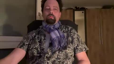 niceoregano online show from December 2025 05:01:02 AM