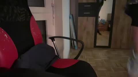 niceoregano online show from December 2025 05:41:01 PM