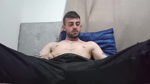 k_a_t_o_ online show from October 2025 10:21:02 PM