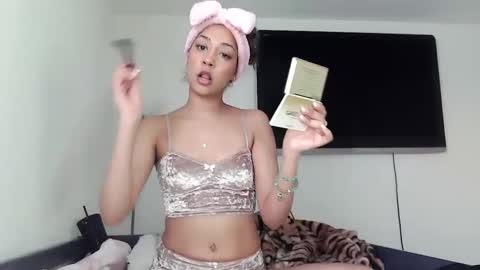 kaelagreen online show from February 2025 07:30:02 PM