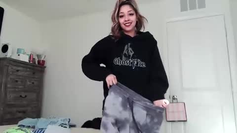 kaelagreen online show from September 2025 03:34:02 PM