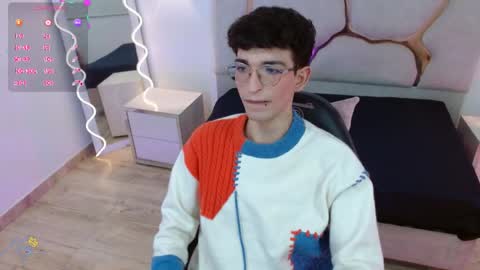 kai_tay1 online show from April 2026 11:44:02 AM