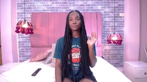 Snapshot of kaiadebayo chatting on December 2024 11:57:01 PM Angie online show from December 2024 11:57:01 PM