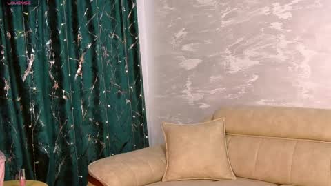 Kaila Lewis online show from April 2026 06:25:02 PM