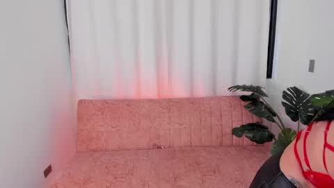 Kailie online show from May 2026 09:00:01 PM