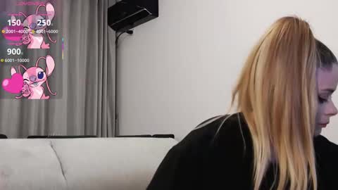 Snapshot of kailyn_moen01 chatting on March 2025 11:53:01 PM Kailyn online show from March 2025 11:53:01 PM