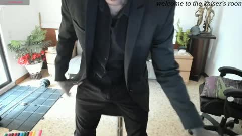 kaiser679 online show from April 2026 05:53:02 PM