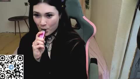 Kessy online show from October 2025 10:52:02 AM