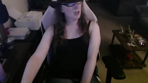 Snapshot of kait331 chatting on May 2026 01:25:02 AM Camprincess331 online show from May 2026 01:25:02 AM