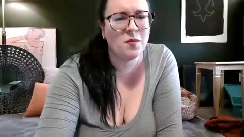 Snapshot of kaitrosss chatting on May 2026 09:32:02 PM kaitrosss online show from May 2026 09:32:02 PM