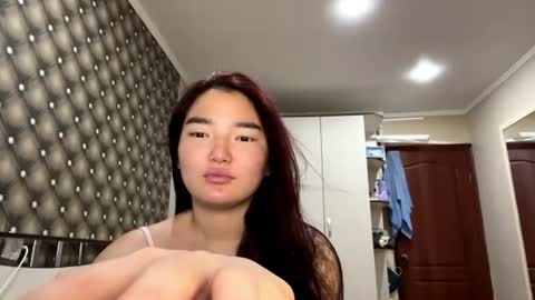 Snapshot of kalalinet chatting on June 2026 04:07:02 PM Sakura online show from June 2026 04:07:02 PM