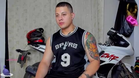 Kaledd musclees room Master online show from December 2024 03:22:02 AM