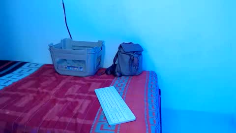 kalifah_ online show from February 2026 12:56:02 PM