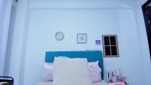 Kamilalopez online show from March 2026 08:59:02 PM