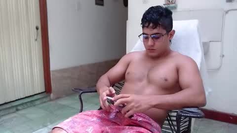 Snapshot of kamenov00 chatting on September 2025 03:22:01 PM kamenov00 online show from September 2025 03:22:01 PM